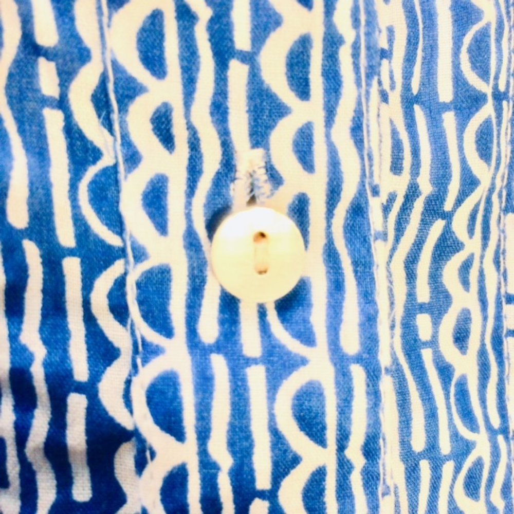 Rock Flower Paper Button Down Pintuck Tunic Top - Picture 7 of 8